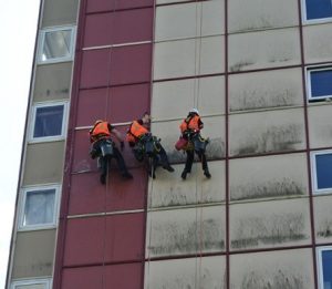 عوامل مواثر در پیچ و رولپلاک نما